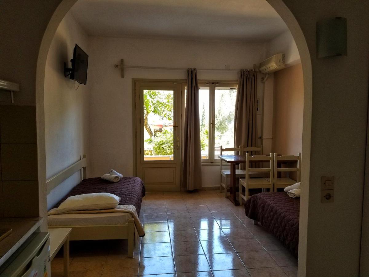 Mirabello Hotel Apartments Δασιά Εξωτερικό φωτογραφία